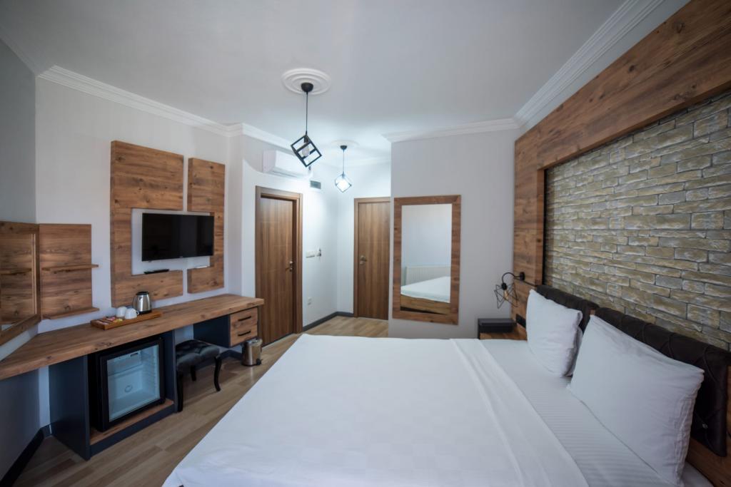 Standard Room, City Or Mountain View
