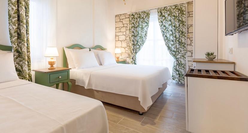 Standart Oda, Havuz Manzaralı (3 Kişilik)