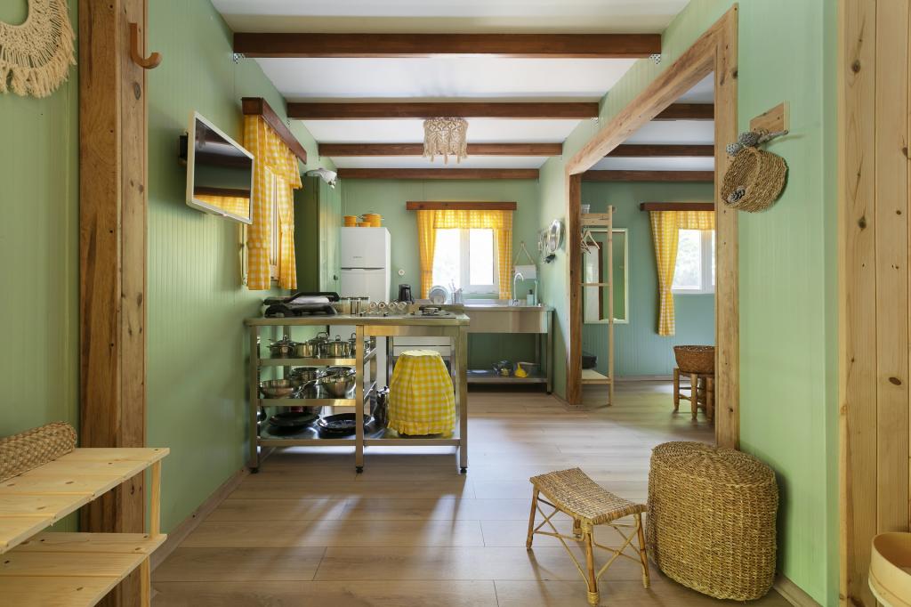 Ev, Bahçe Manzaralı, Verandalı
