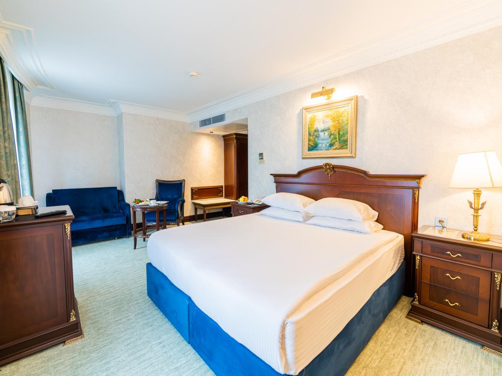 Suit Oda, Şehir Manzaralı