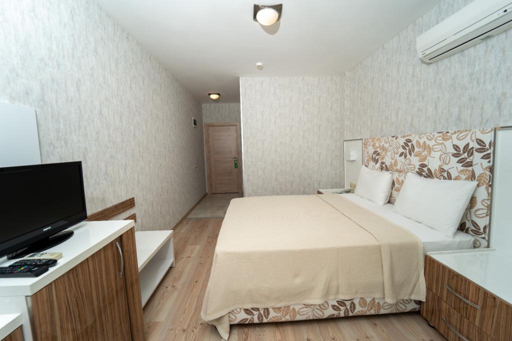 Deluxe Room, Garden View