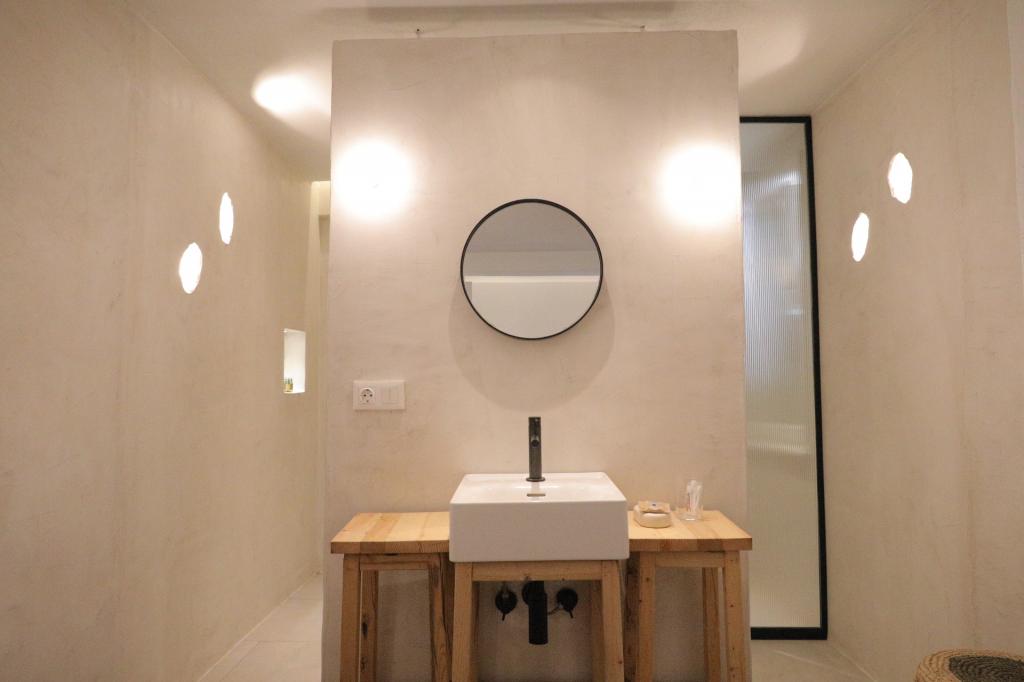 Fırsat Oda, Cadde Manzaralı