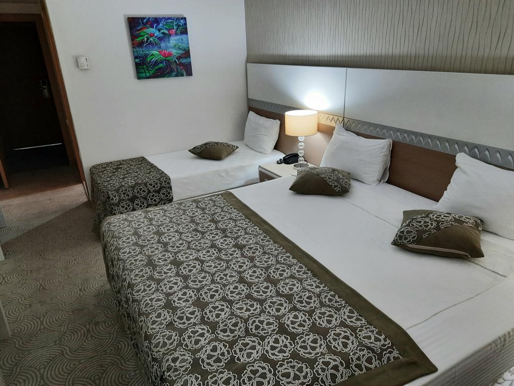 Standard Room, Viewless