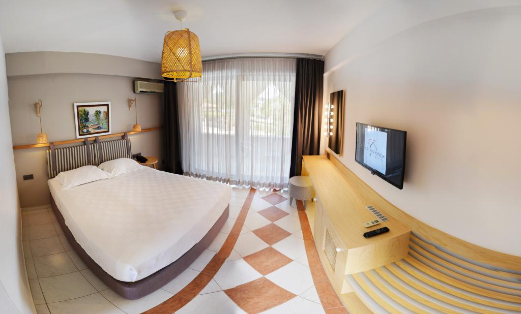 Deluxe Room, Garden View (Balcony)