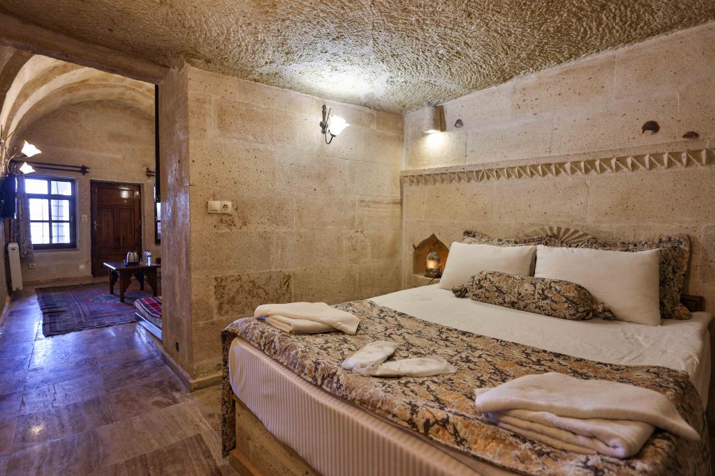 King Suit Deluxe Oda