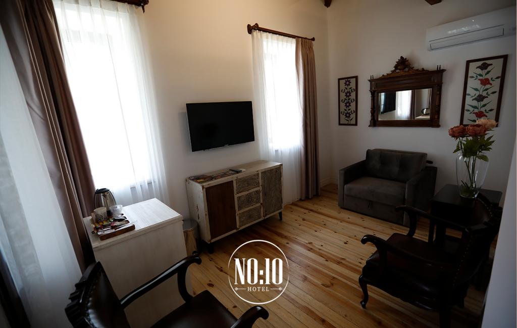 Suite,Bahçe Manzaralı
