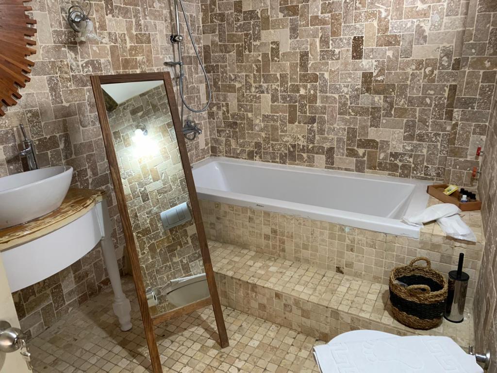 Standart Oda, Bahçe Manzaralı (Erkekler İçin, Mutfaksız, Pencereli)
