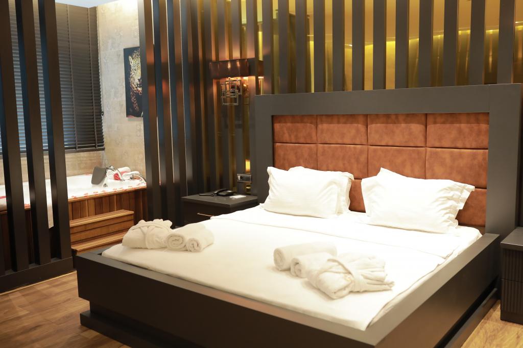 Deluxe King Oda, Şehir Manzaralı (Jakuzi)