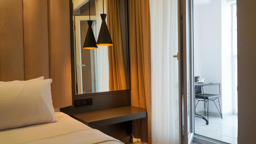 Superior Room, City View (Balcony)