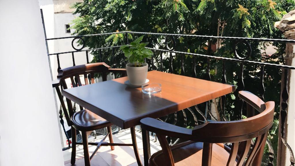 Suite,Bahçe Manzaralı,Balkonlu