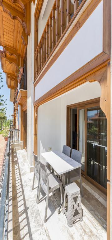 Apart Daire, Kısmi Deniz Manzaralı (Balkonlu)