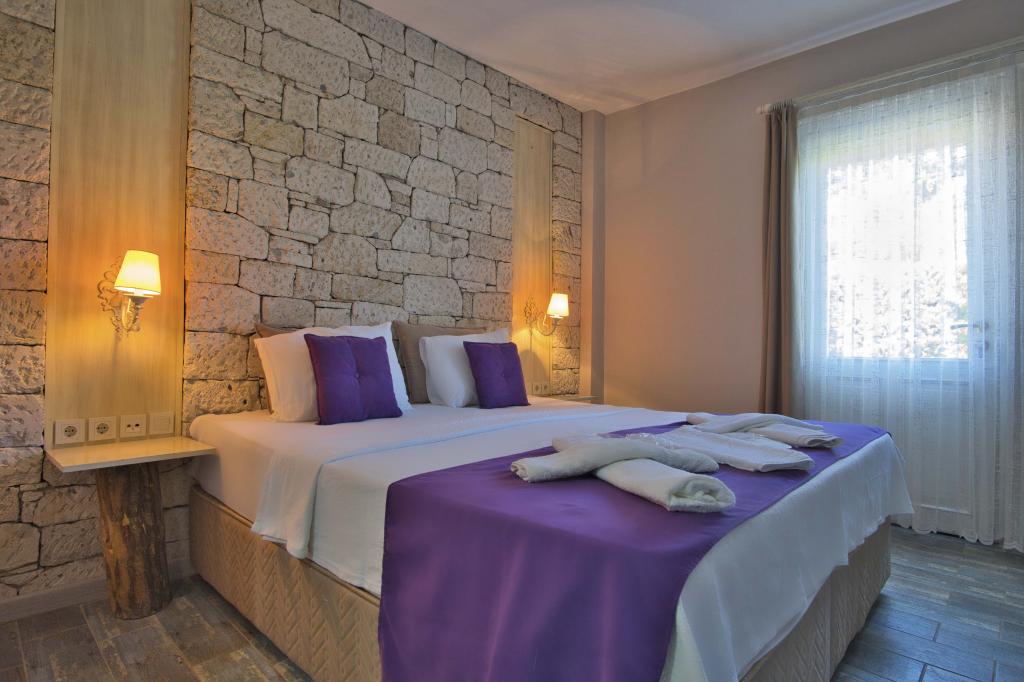 Deluxe Room, Garden Or Pool View