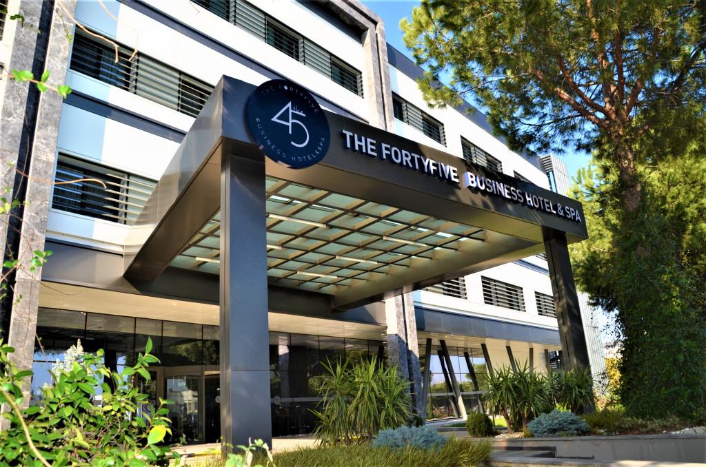 The 45 Business Hotel & SPA