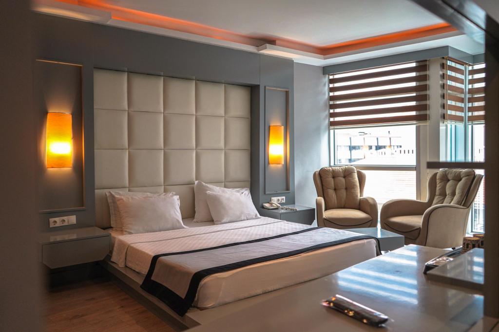 Junior Suit Oda, Kara Manzaralı