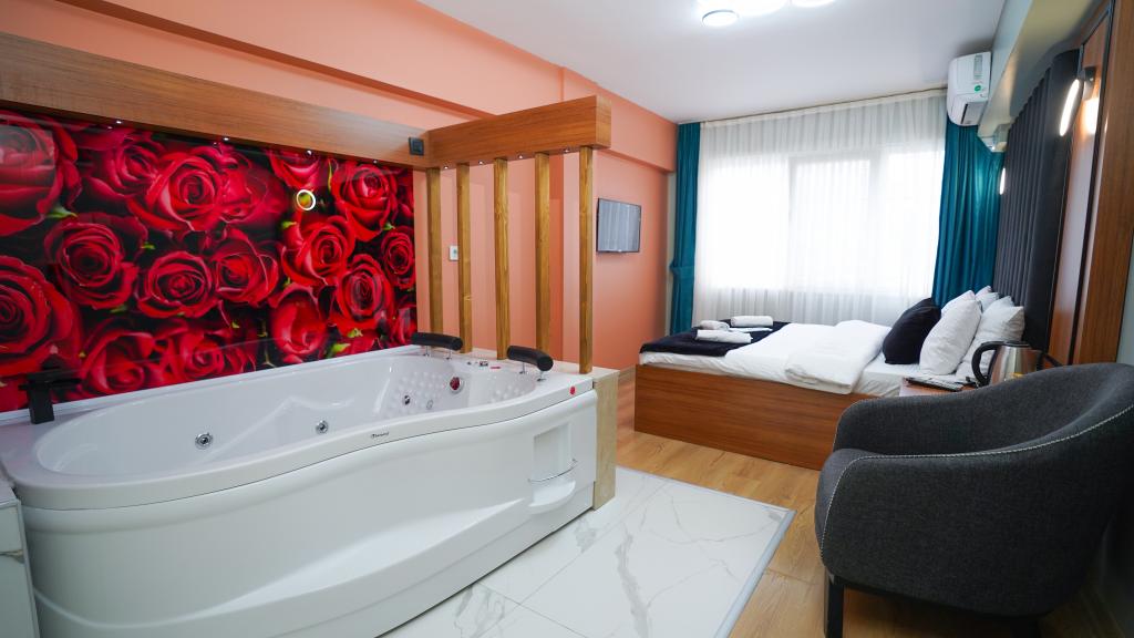 Luka Suit Hotel