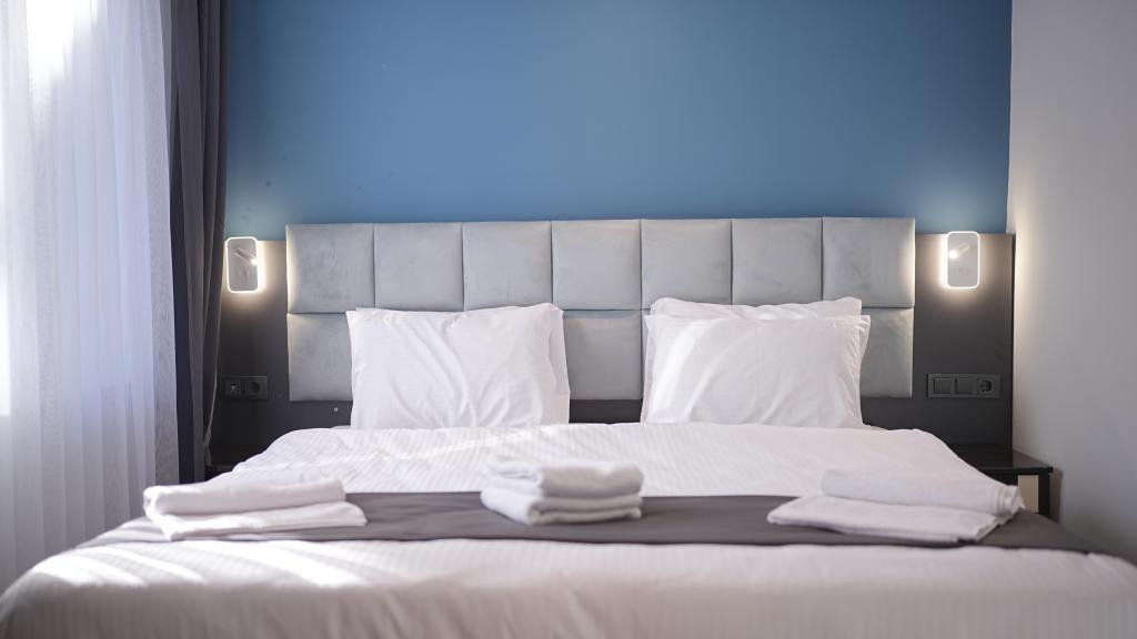 Ekonomik Oda, Cadde Manzaralı