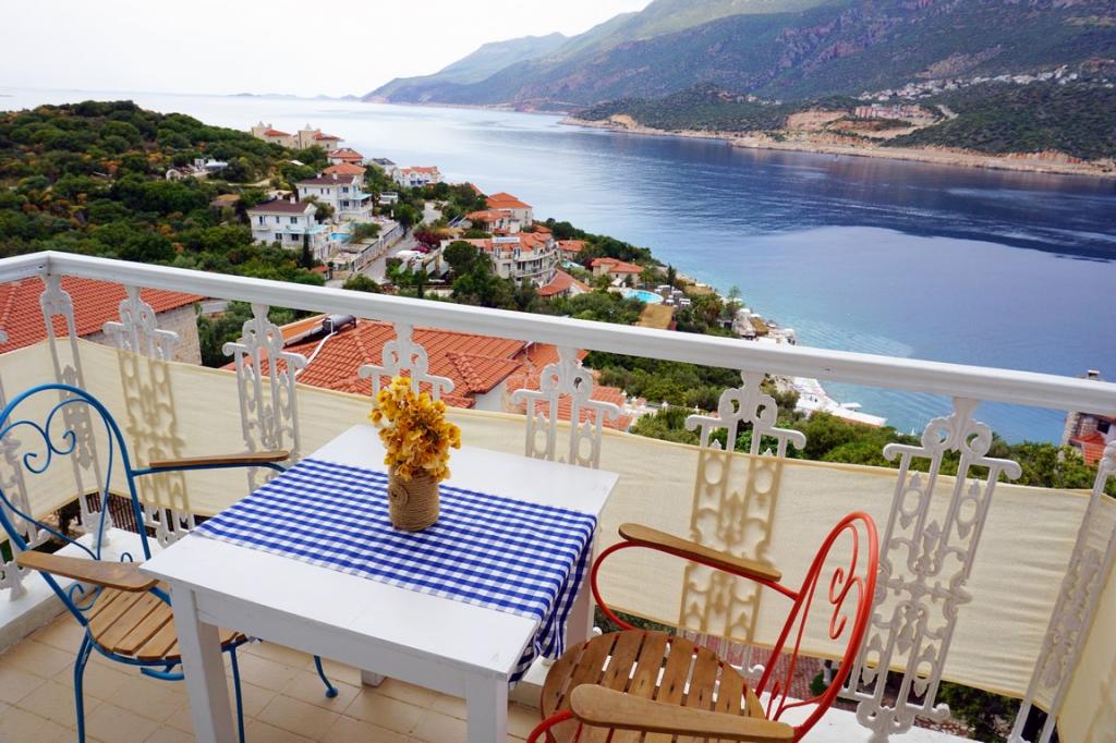 Standart Oda, Deniz Manzaralı (Balkonlu)