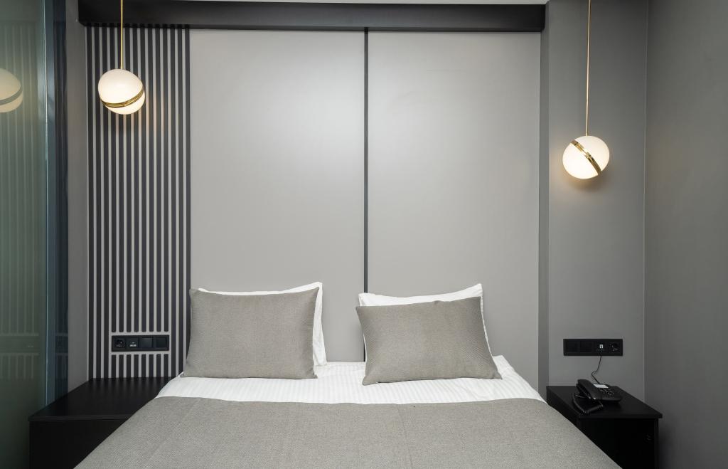 Standart Oda, Şehir Manzaralı