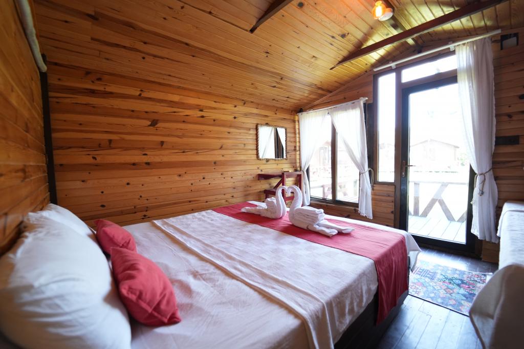 Bungalov, Bahçe Manzaralı