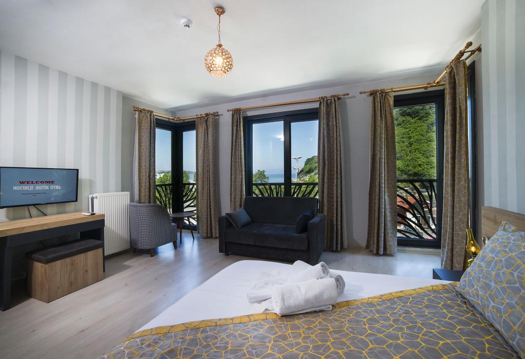Deluxe Room, Sea View (Without Balcony)