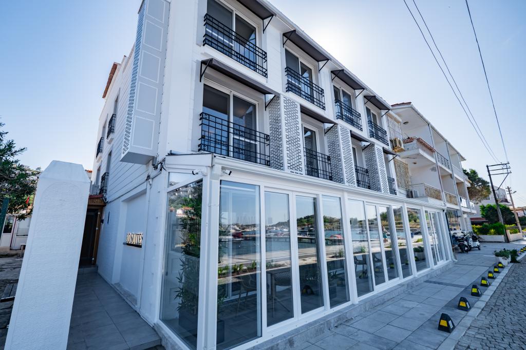 BD Suites Foça