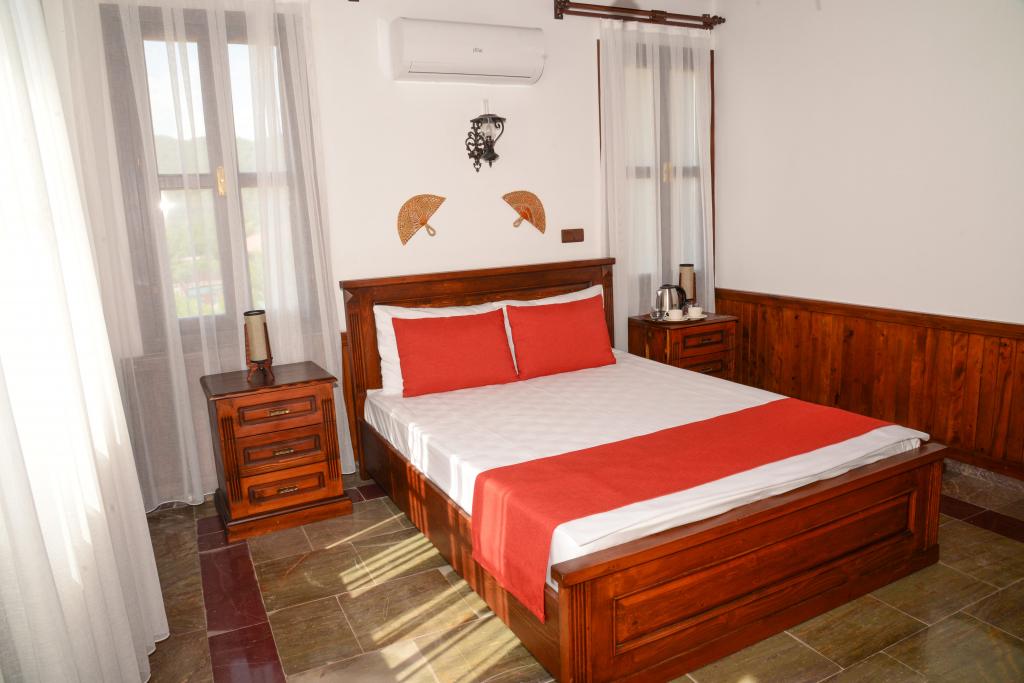 Standart Oda, Bahçe Manzaralı (Balkonlu)