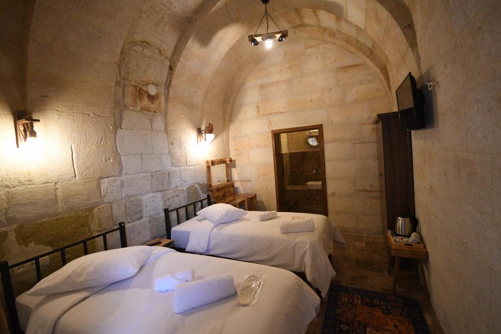 Economy Twin Room, Garden View