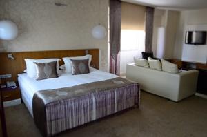 Junior Suit Oda, Şehir Manzaralı (Jakuzi)