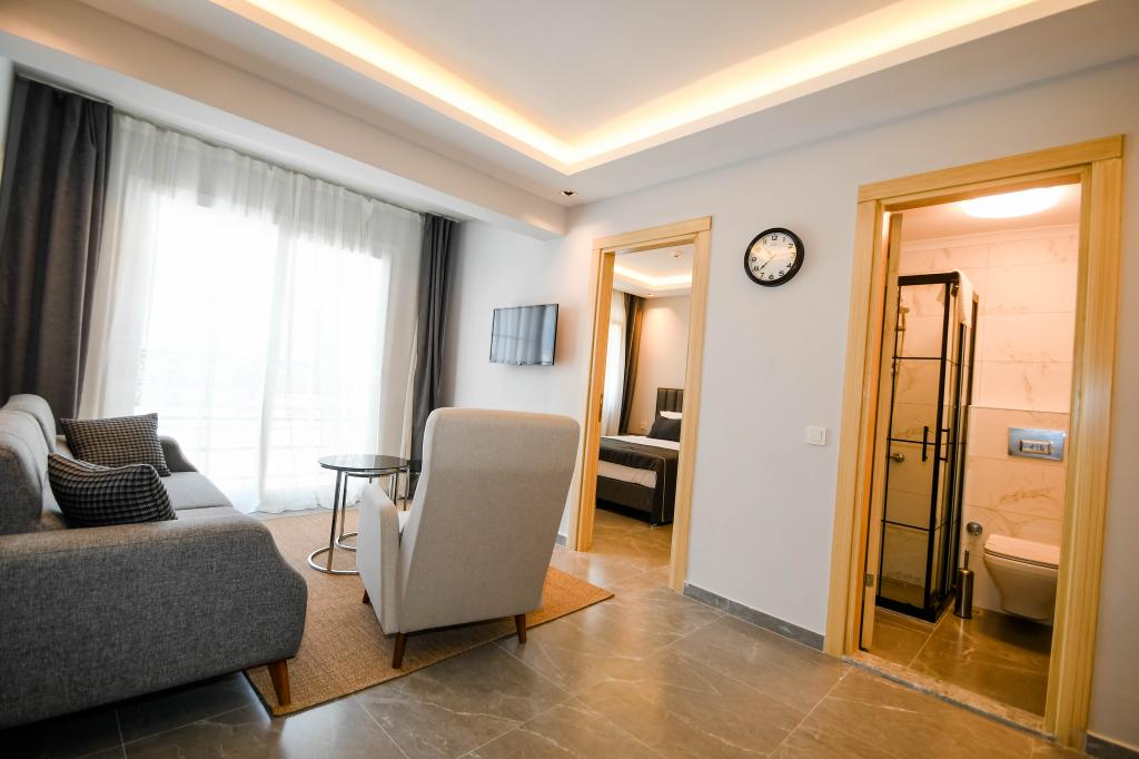 Suit Oda, Bahçe Manzaralı