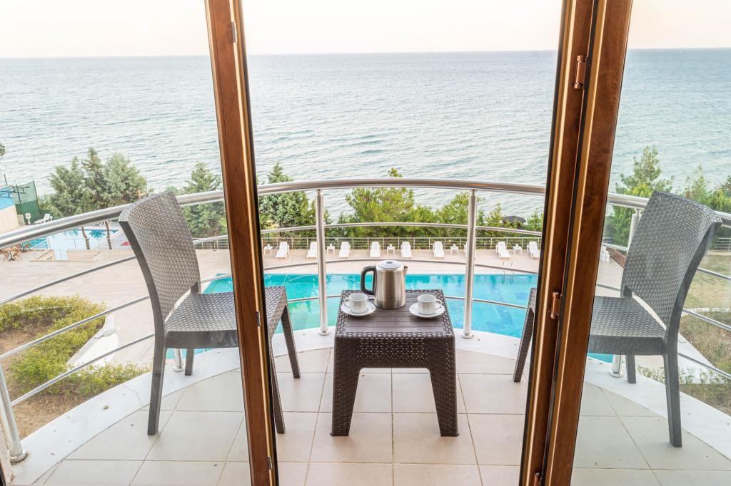 Panaromik Luxury Oda, Deniz Manzaralı (Balkonlu)