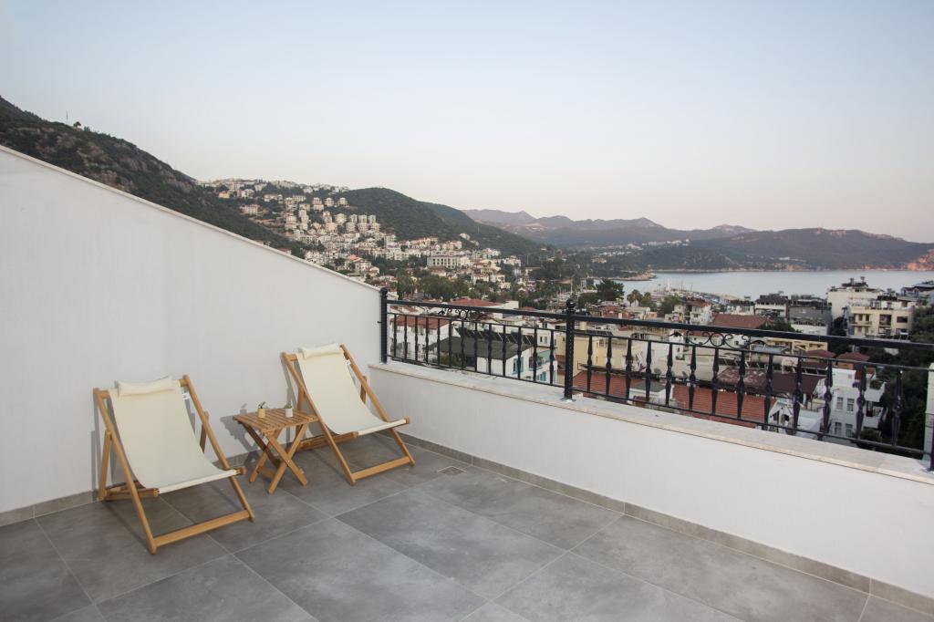 Deluxe Room, Sea View (3 Person, Jacuzzi)