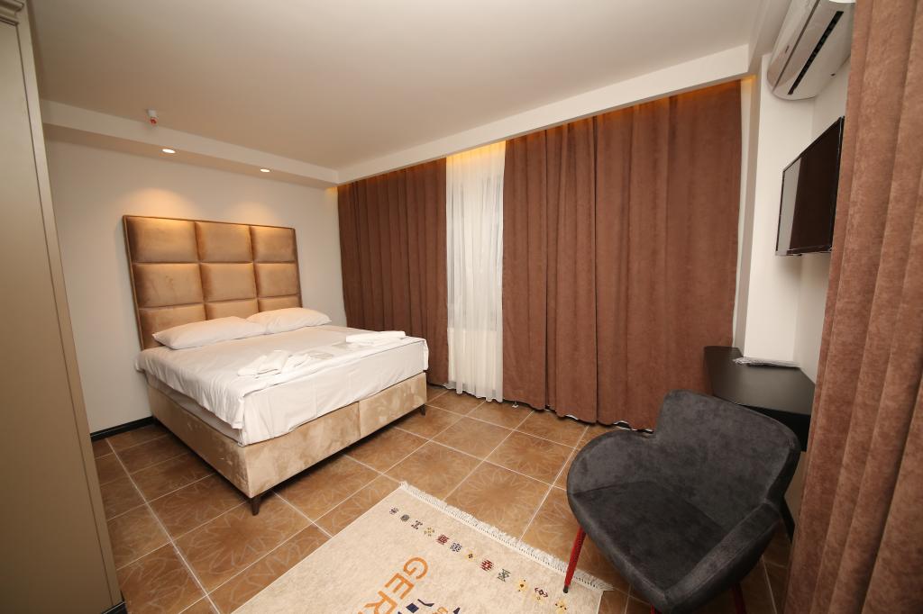 Junior Suite Deluxe Room, Garden View