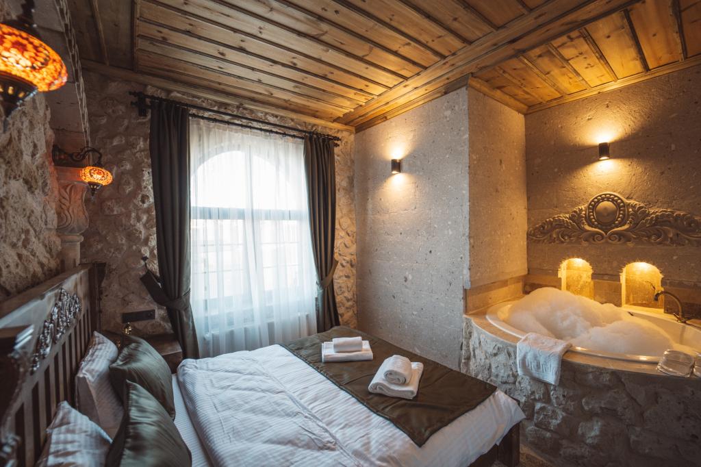 Luxury Suit Oda, Bahçe Manzaralı (Jakuzi)