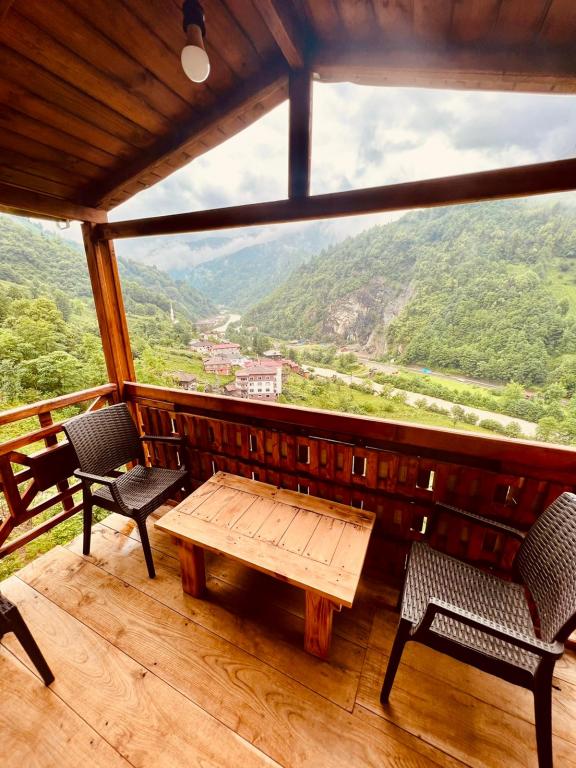 Bungalow Aile Odası,Nehir Manzaralı,Balkonlu