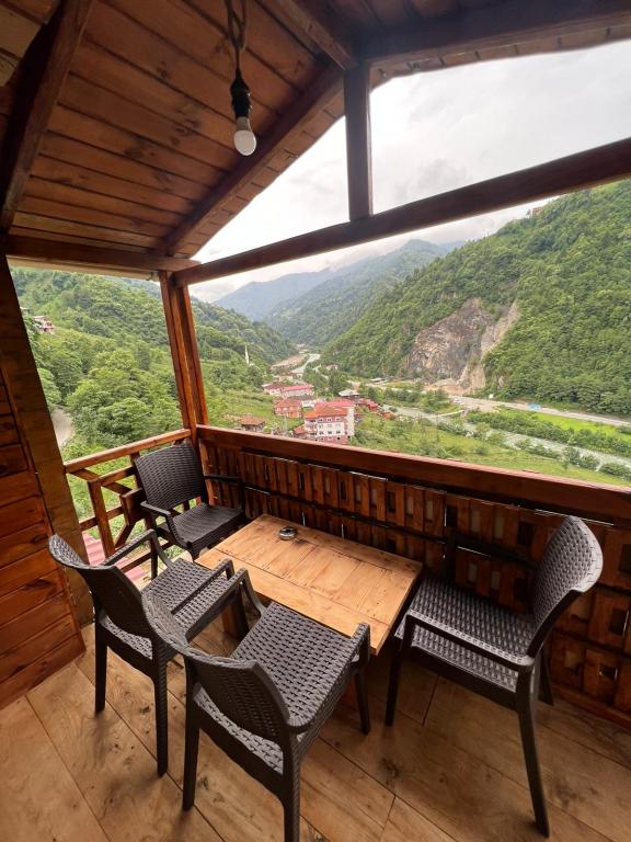 Bungalow Aile Odası,Nehir Manzaralı,Balkonlu