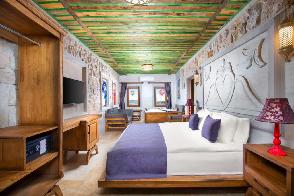 Luxury Suite Room
