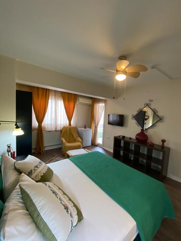 Garden Floor Room, Garden View