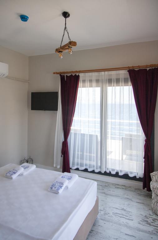 Junior Suit Oda, Deniz Manzaralı (Teraslı)