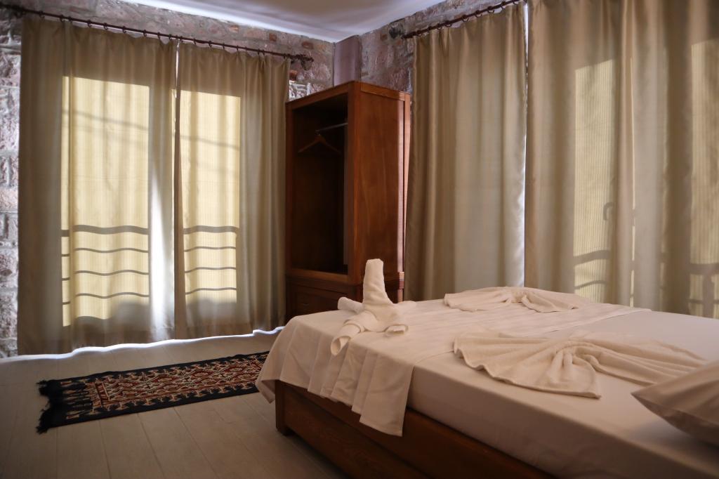Aile Odası,dağ Manzaralı,balkonsuz