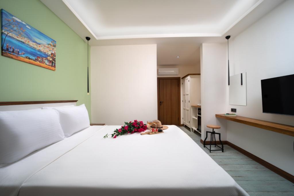 Premium Oda, Bahçe Manzaralı (Balkonlu)