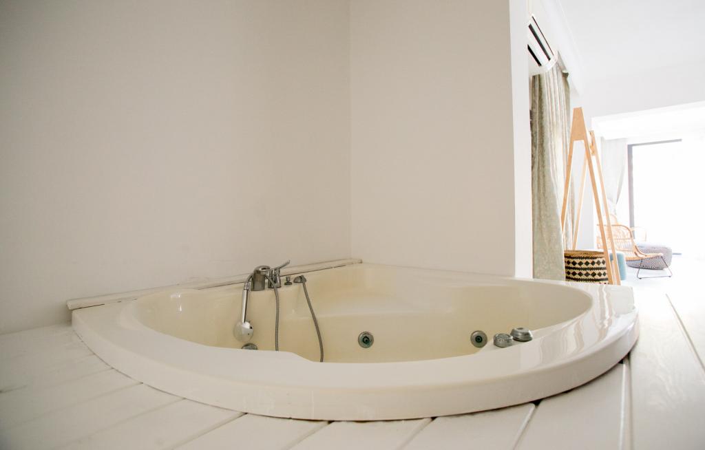 King Suite,Havuz ve Bahçe Manzaralı,Jakuzili