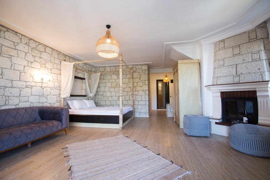 Luxury Suite,Havuz Manzaralı,Şömineli ve Balkonlu