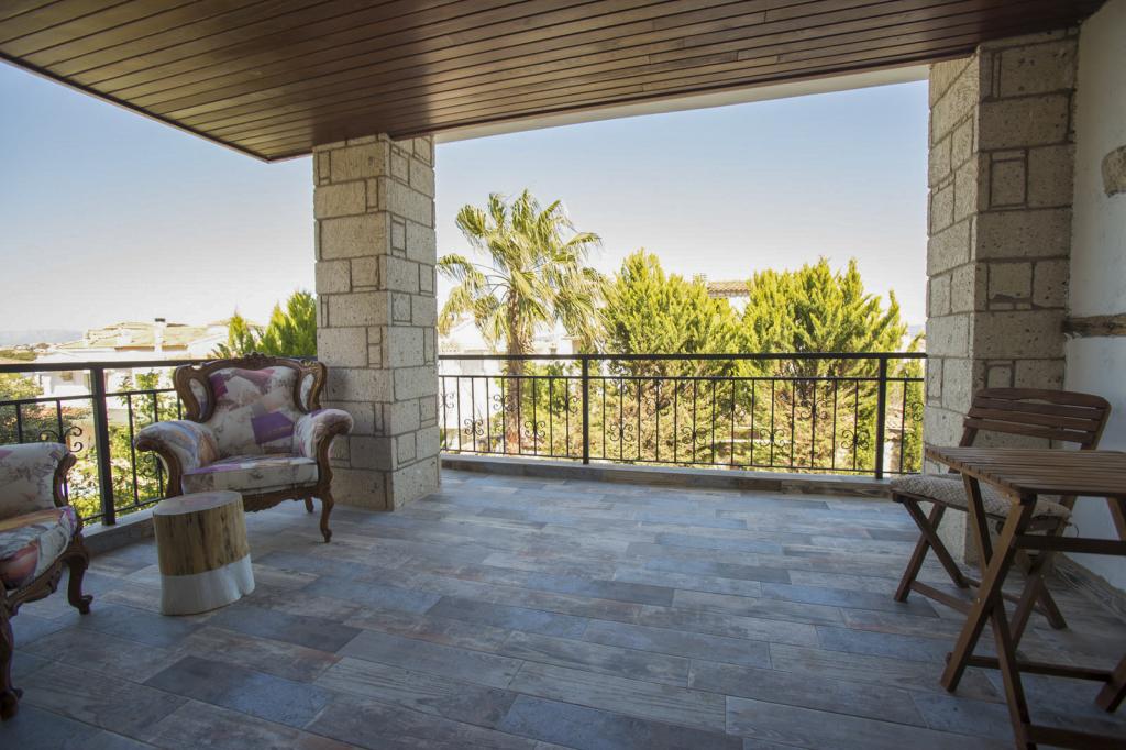 Luxury Suite,Havuz Manzaralı,Şömineli ve Balkonlu