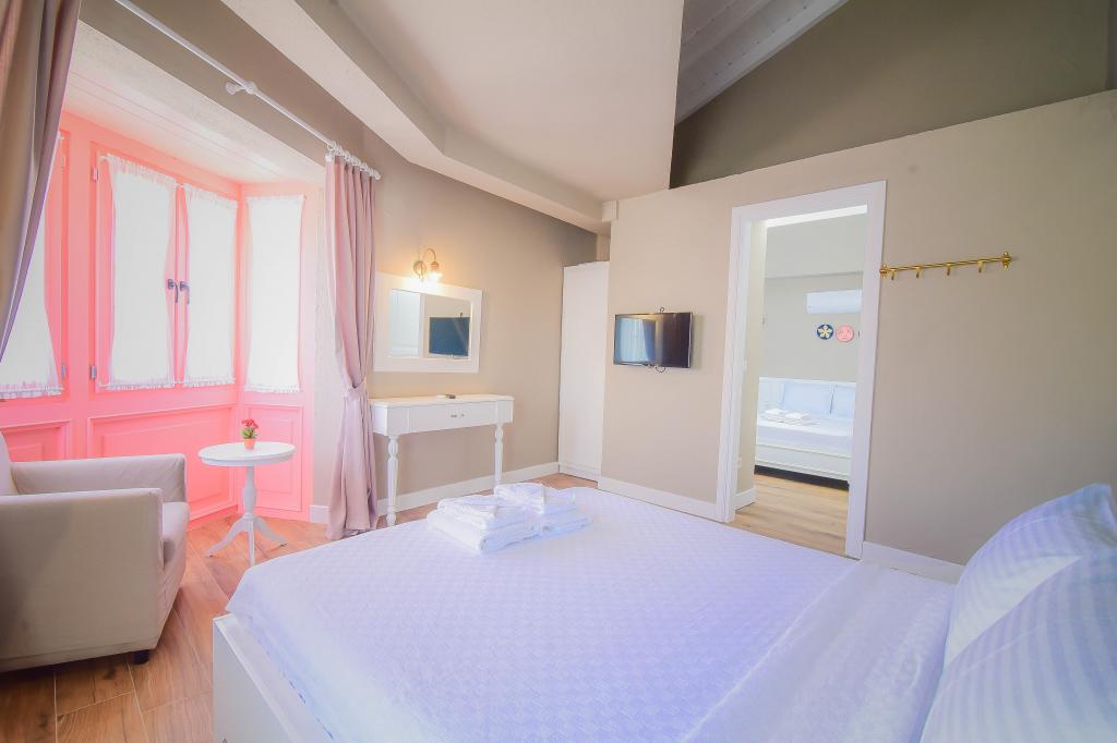 Aile Suit Odası, Şehir Manzaralı