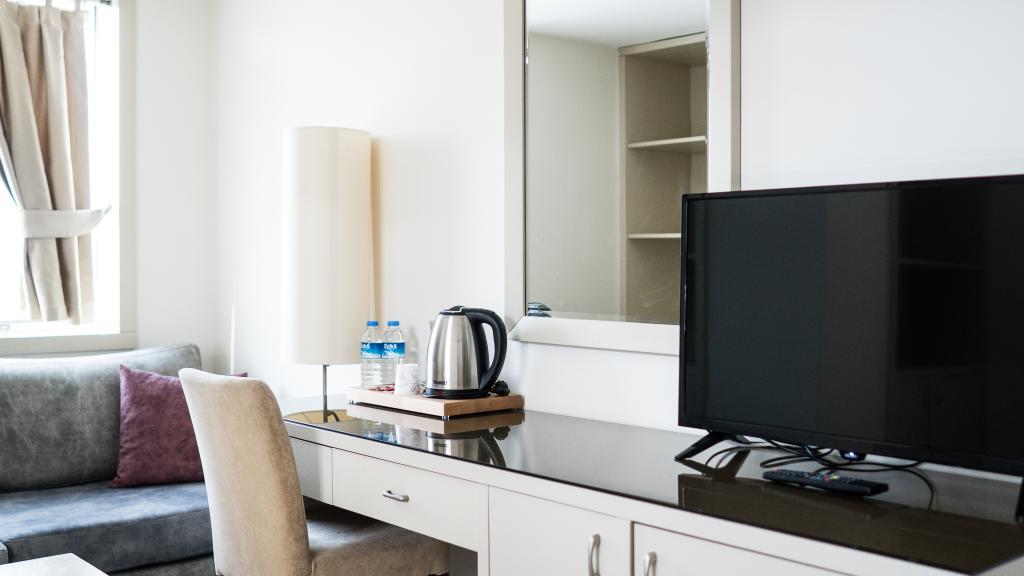 Corner Suit Oda, Şehir Manzaralı (Banyosuz, Jakuzi)