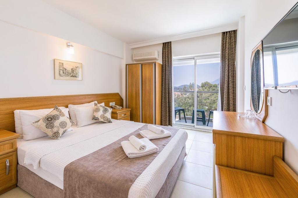 Junior Suit Oda, Deniz Manzaralı (Balkonlu)