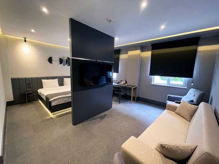 Suite Room, City View (Jacuzzi)