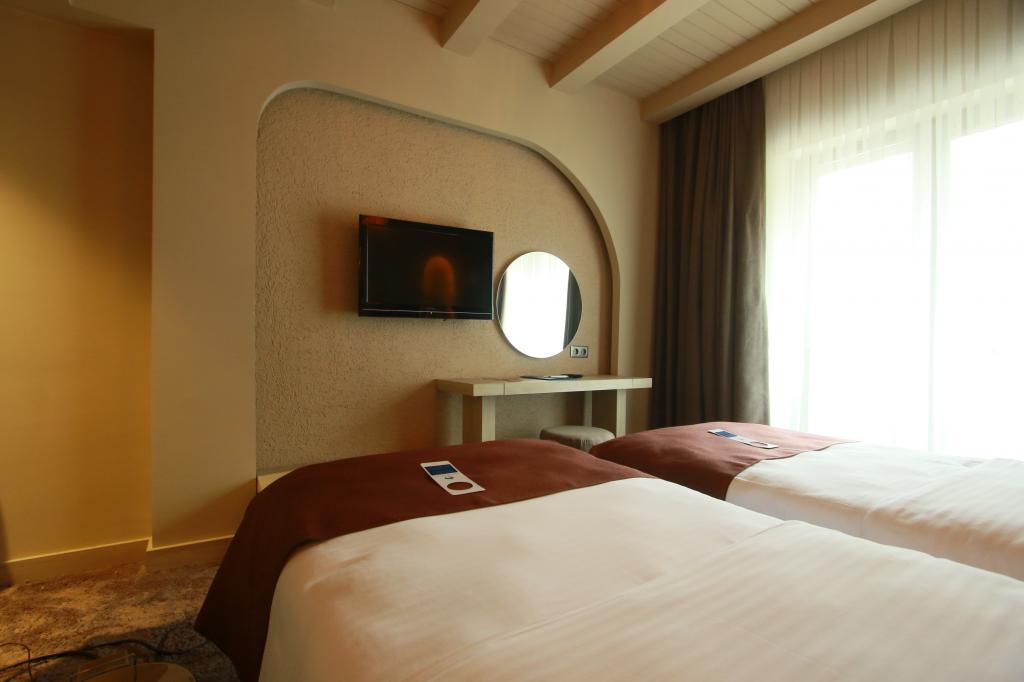 Connected Room, Mountain View