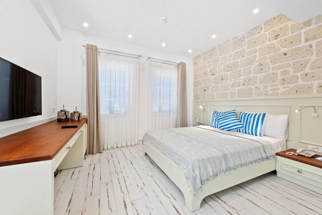 Standard Room, City View