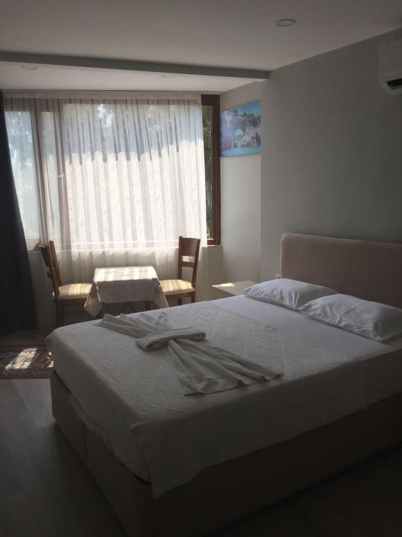 Standart Oda, Kısmi Deniz Manzaralı (Balkonlu)